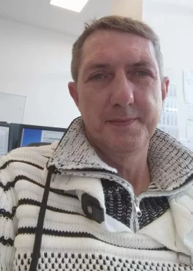 <span>Andreas, 54</span> <span style='width: 25px; height: 16px; float: right; background-image: url(/bitmaps/flags_small/DE.PNG)'> </span><br><span>Dessau Ross, Germany</span> <input type='button' class='joinbtn' style='float: right' value='JOIN NOW' />