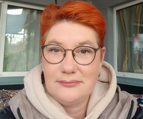 <span>Nadin, 55</span> <span style='width: 25px; height: 16px; float: right; background-image: url(/bitmaps/flags_small/UA.PNG)'> </span><br><span>Odessa, Ukraine</span> <input type='button' class='joinbtn' style='float: right' value='JOIN NOW' />