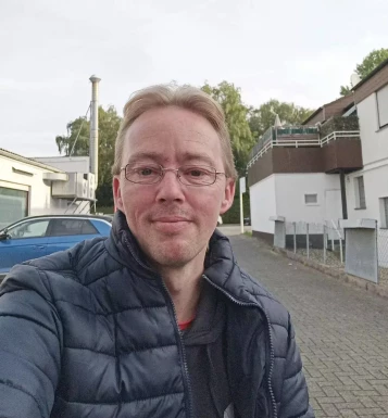 <span>plus four nine one seven eight nine one three five zero seven eight, 46</span> <span style='width: 25px; height: 16px; float: right; background-image: url(/bitmaps/flags_small/DE.PNG)'> </span><br><span>Dortmund, Germany</span> <input type='button' class='joinbtn' style='float: right' value='JOIN NOW' />