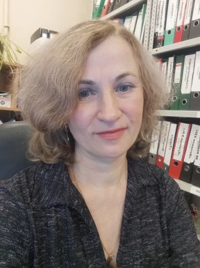<span>Elena, 53</span> <span style='width: 25px; height: 16px; float: right; background-image: url(/bitmaps/flags_small/RU.PNG)'> </span><br><span>Smolensk, Russia</span> <input type='button' class='joinbtn' style='float: right' value='JOIN NOW' />