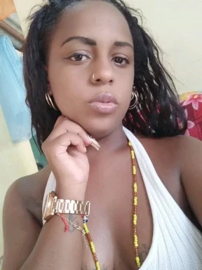 <span>Laura, 27</span> <span style='width: 25px; height: 16px; float: right; background-image: url(/bitmaps/flags_small/CU.PNG)'> </span><br><span>Santiago De, Cuba</span> <input type='button' class='joinbtn' style='float: right' value='JOIN NOW' />
