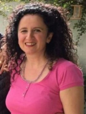 <span>Loren, 52</span> <span style='width: 25px; height: 16px; float: right; background-image: url(/bitmaps/flags_small/AL.PNG)'> </span><br><span>Tirana, Albania</span> <input type='button' class='joinbtn' style='float: right' value='JOIN NOW' />